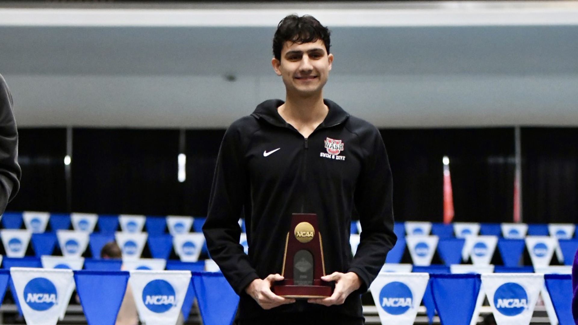 Marco Minai 400 IM podium 2026