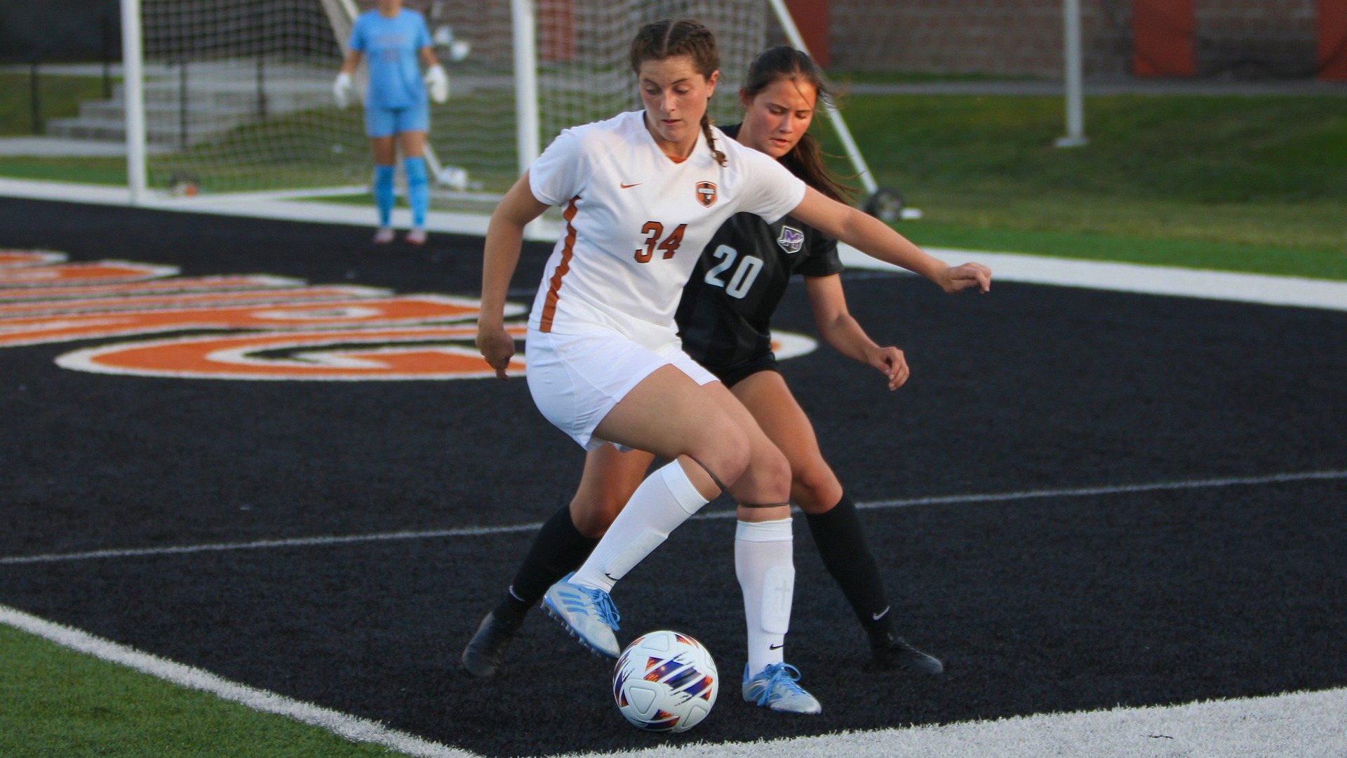 Julz Mohrbacher 090125