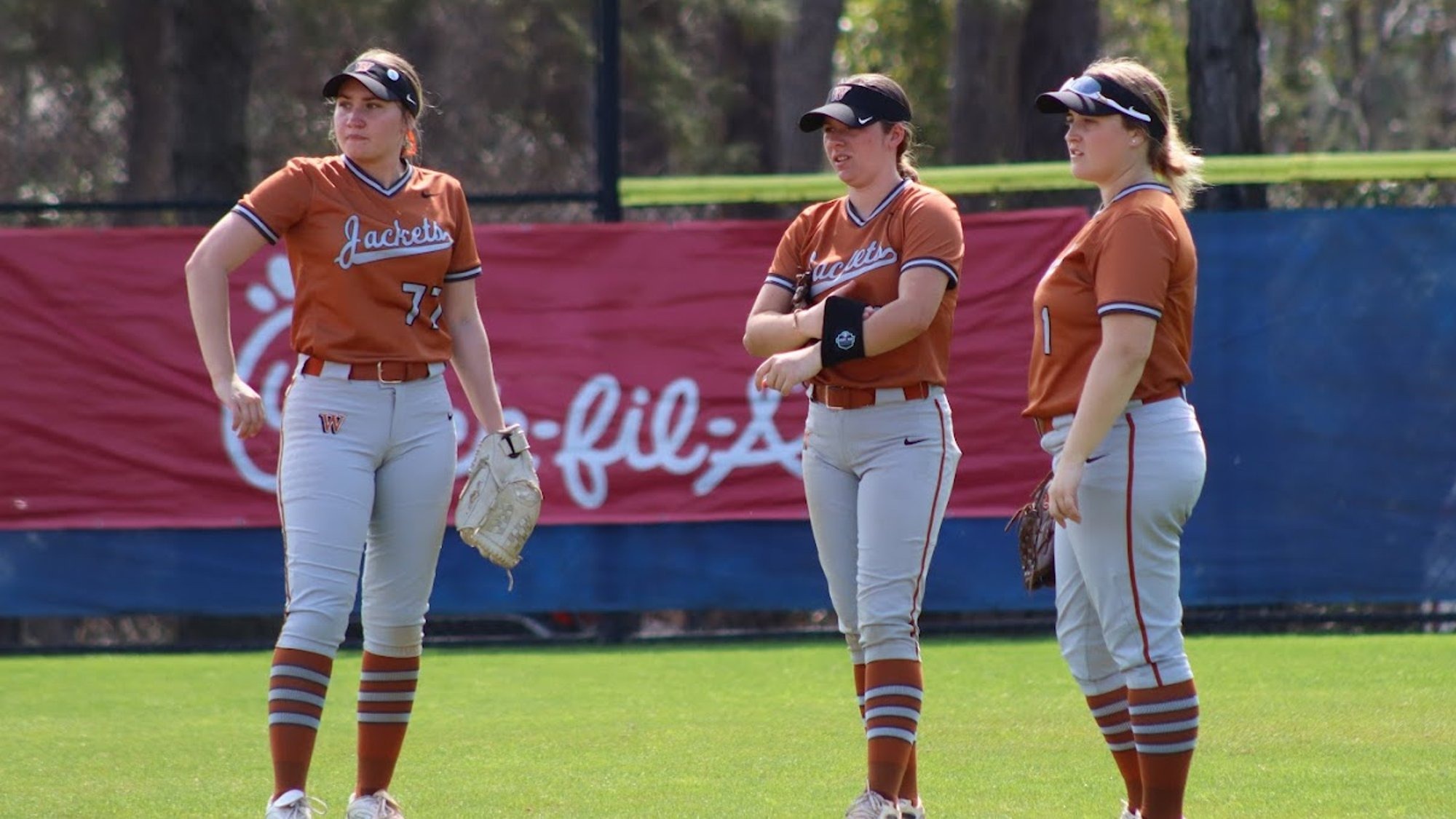 WU Outfield waiting for play to start