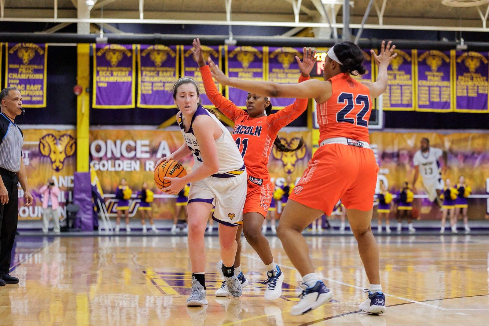 Women's Basketball Cruises Past Millersville, 7163 West Chester