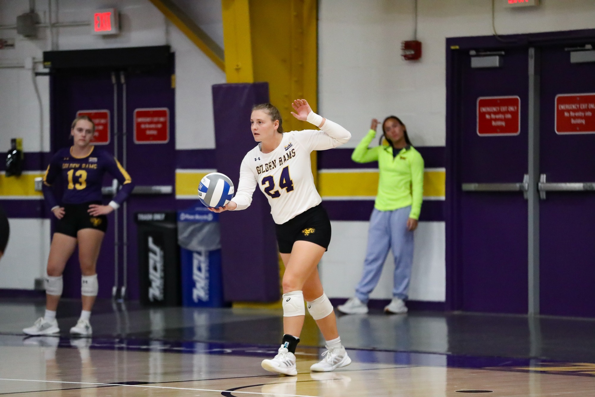 Brown serve vs Felician