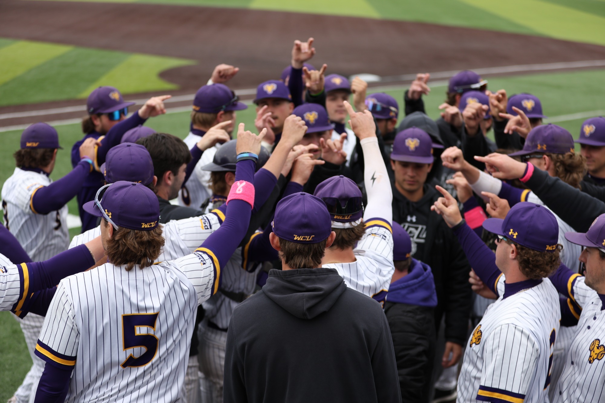 BASEBALL IUP PSAC SEMIFINAL PREGAME TEAM HUDDLEPICTURE