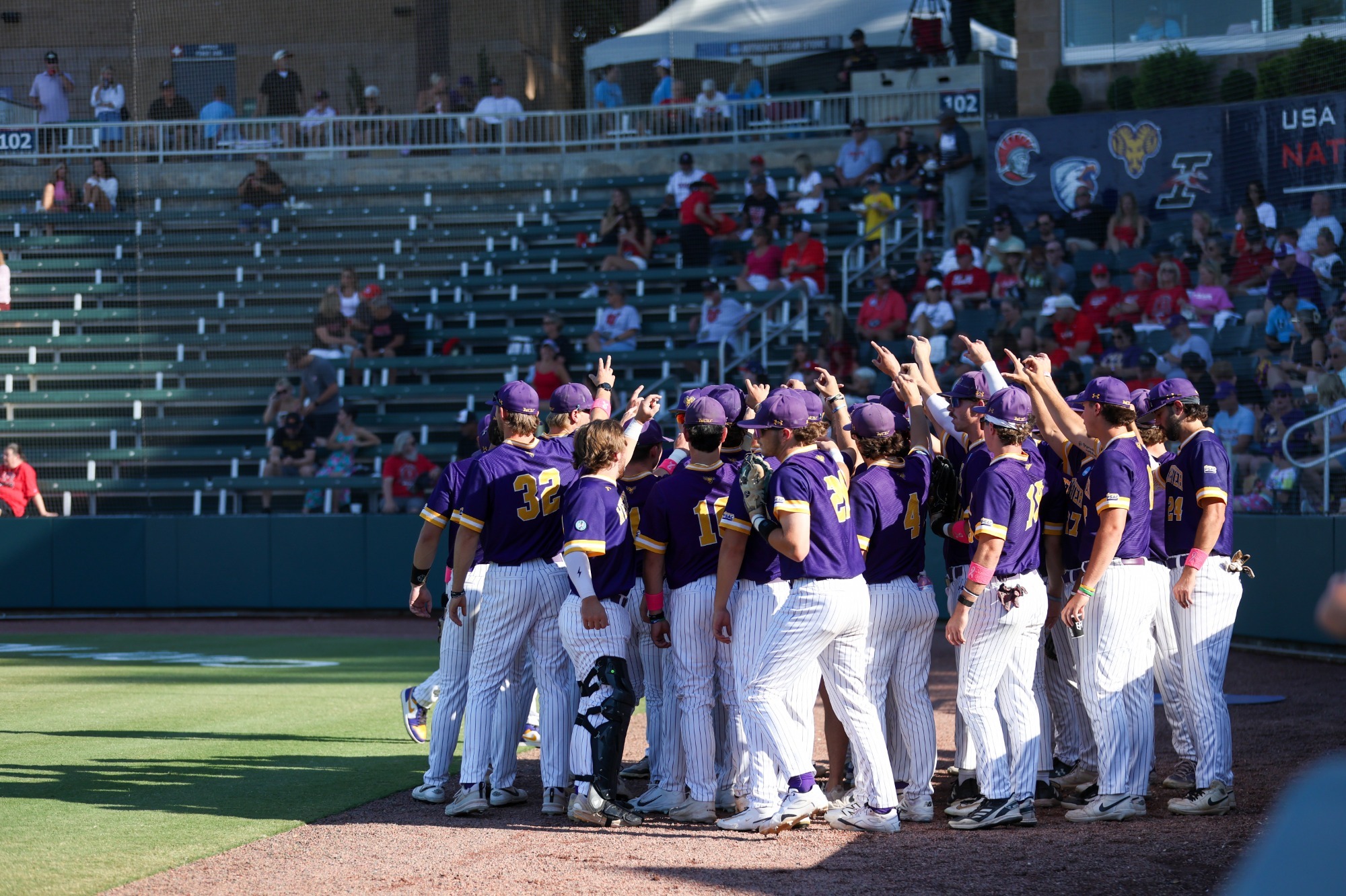 TEAM HUDDLE PRIOR TO GAME ONE OF D2BASEBALL NATIONAL CHAMPIONSHIP SERIES VS TAMPA