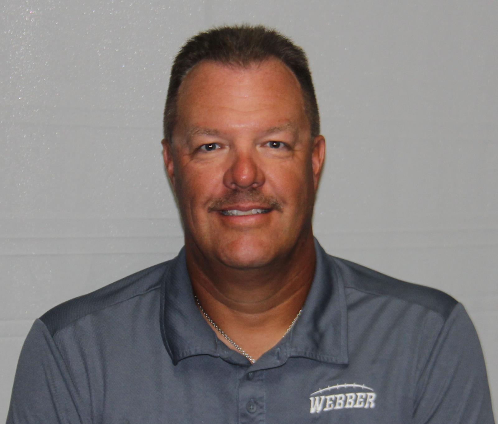 mike-piasecki-football-coach-cropped