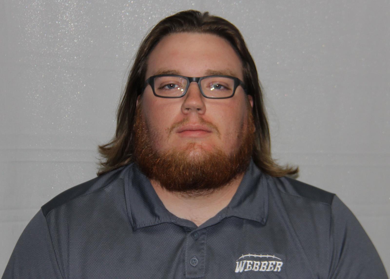 zachary-hanshaw-football-coach-cropped