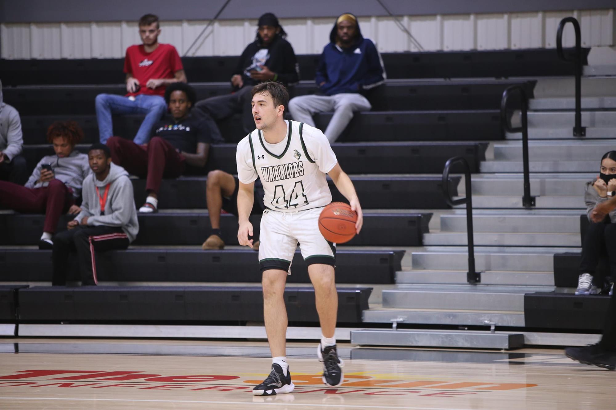 Martin drills threepointer in final seconds to down Nighthawks