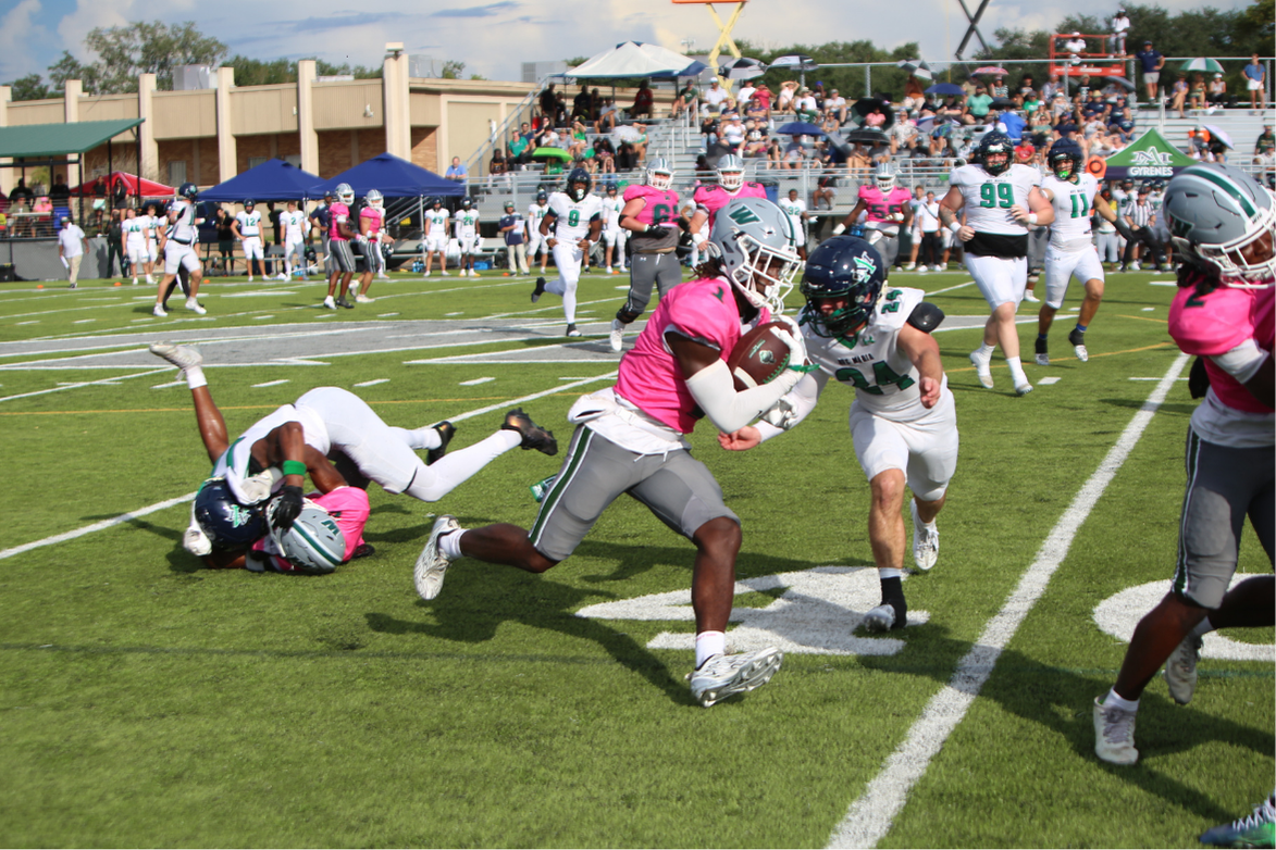 Kendall Johnson running the ball