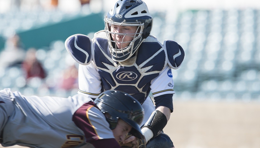 Adam Naliwajko Baseball ster University Athletics