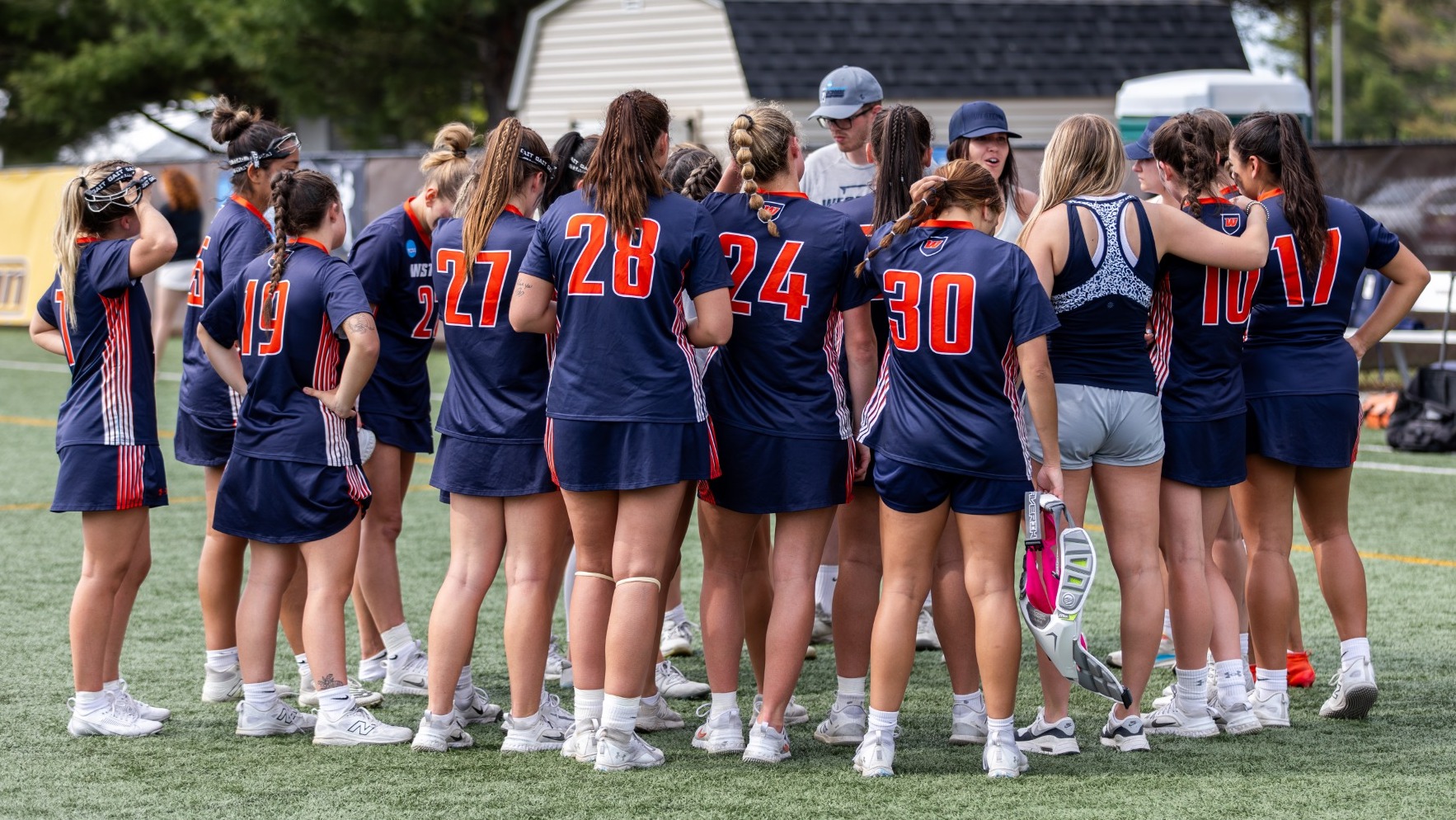 Women's Lacrosse NCAA Huddle 25