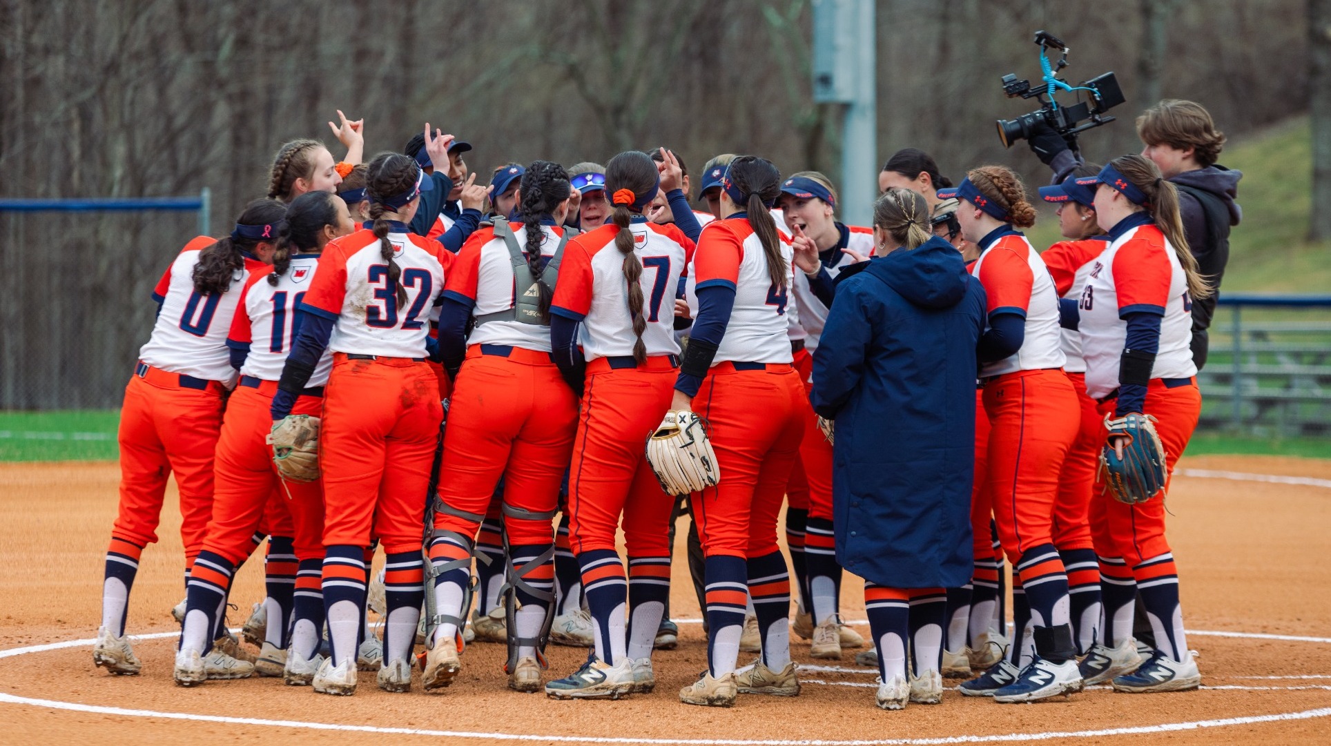 Softball Huddle A 25