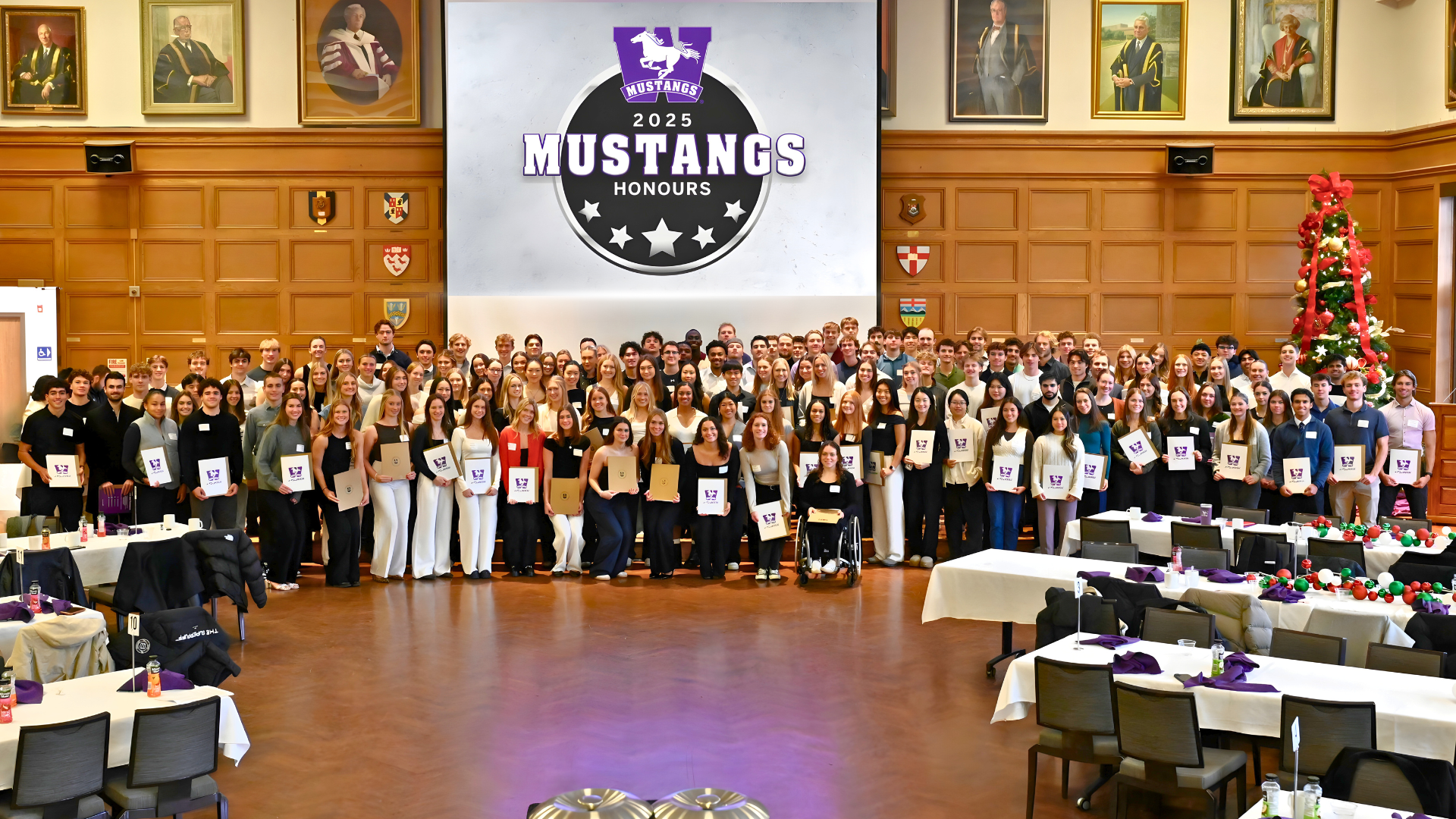 2025 Mustangs Honours Scholar Athlete Group Shot
