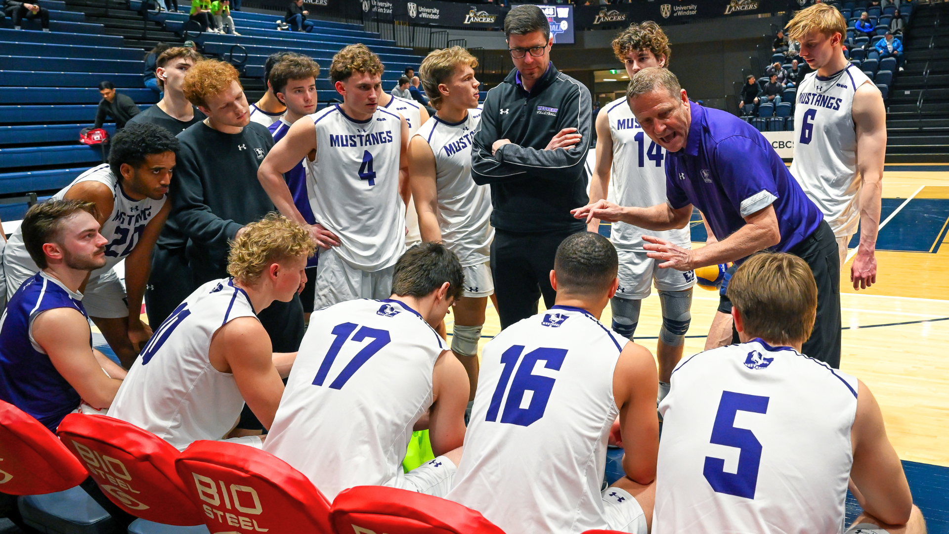 Jim Sage talks to team during timeout at 2026 U SPORTS Championship