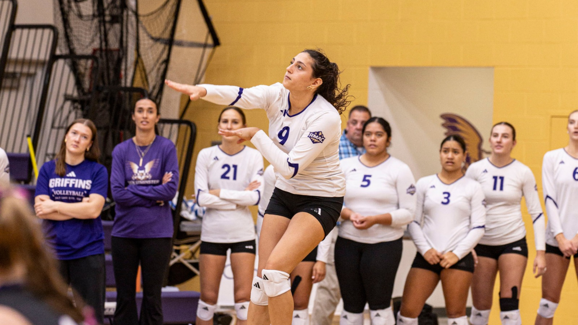 Isabella DeAntoni Serving the ball