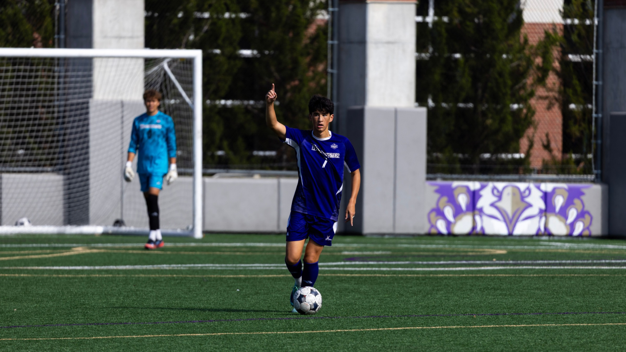 Parker Stebbing looking to move the ball up the field