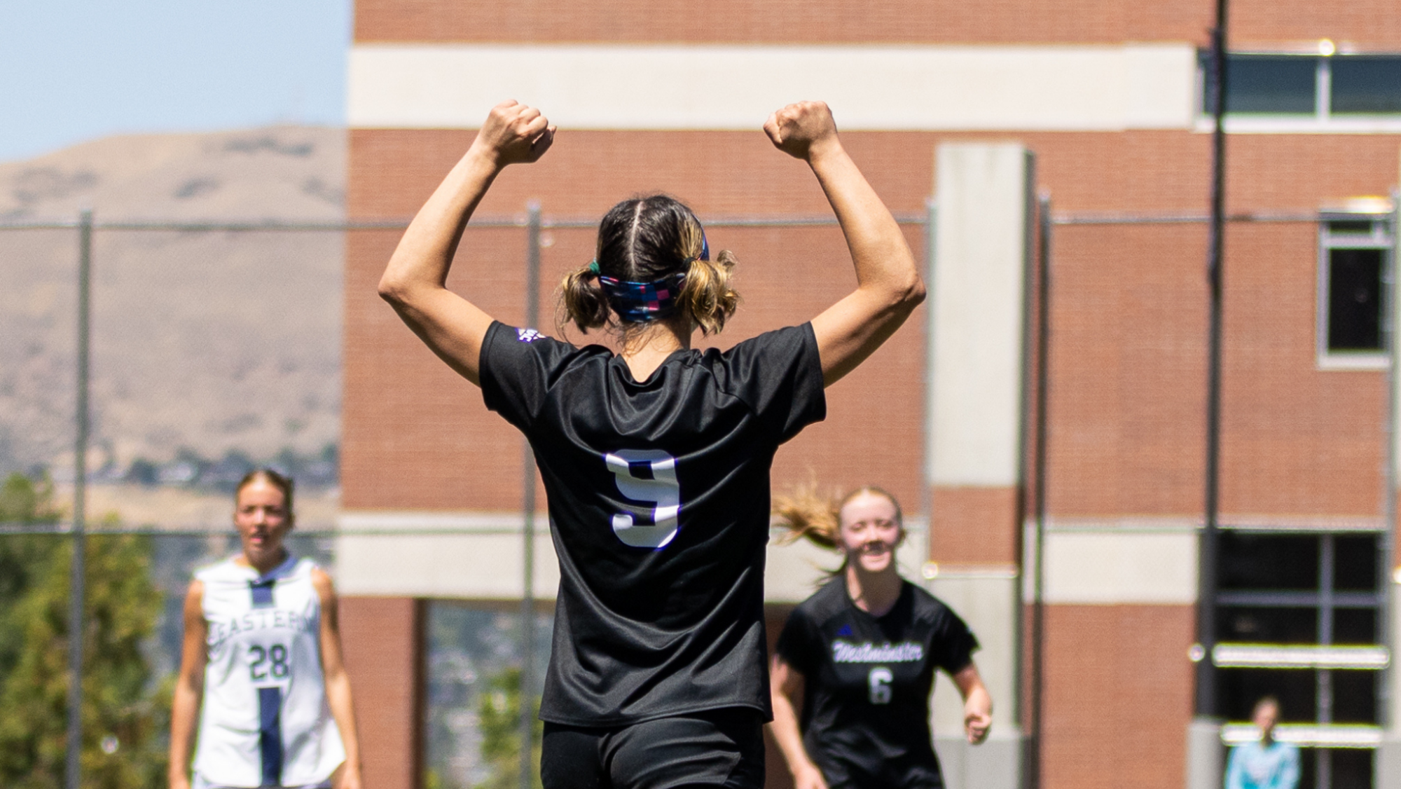 Skye Kennedy Cheering
