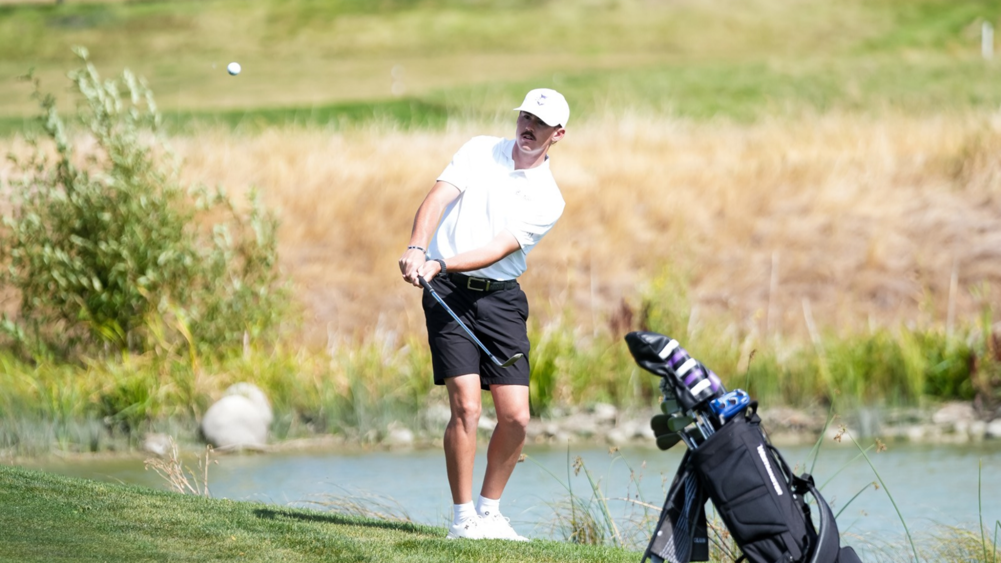 Hayden Howell Chipping onto green