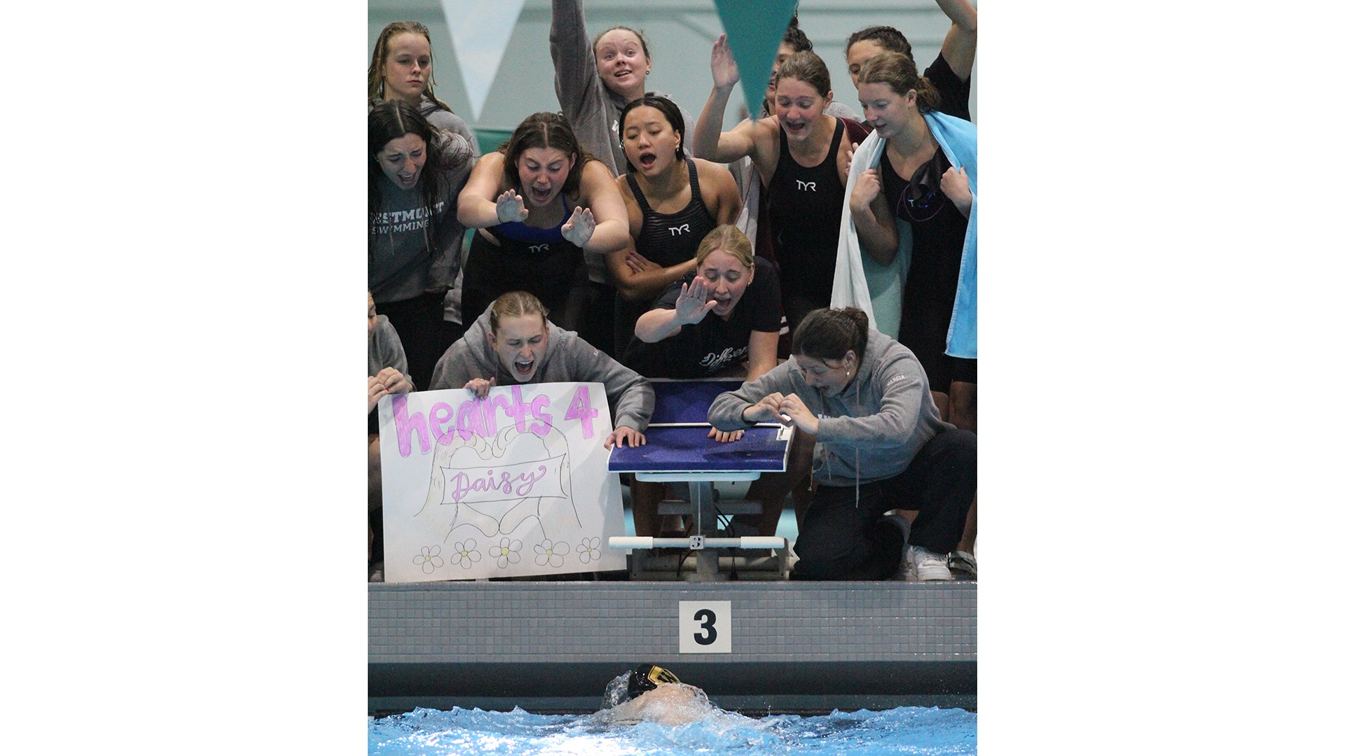 Cheering on Daisy (Photo by Bailey Lemmon)