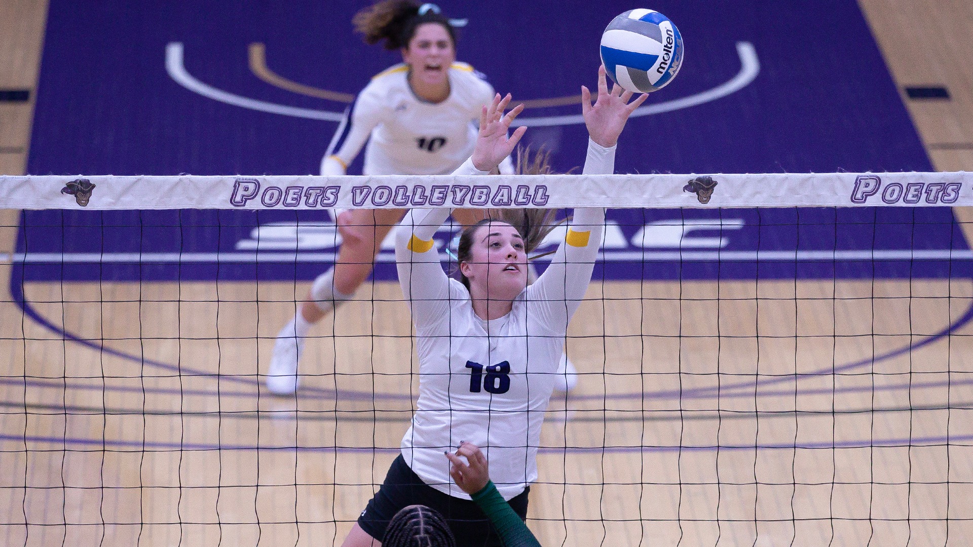 Xenia Villagomez 2023 Women's Volleyball Whittier College