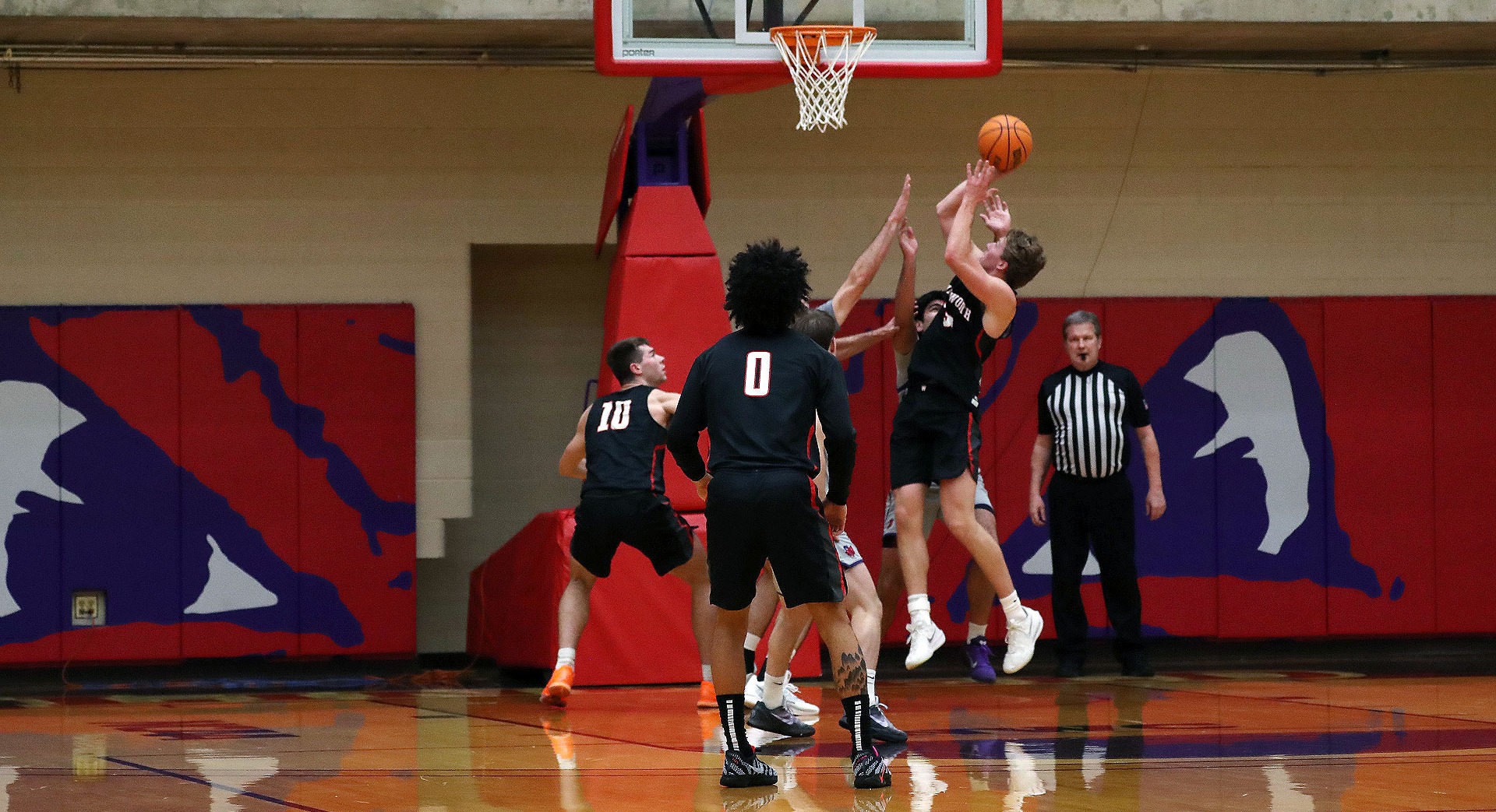 Colton Looney at Linfield 2026