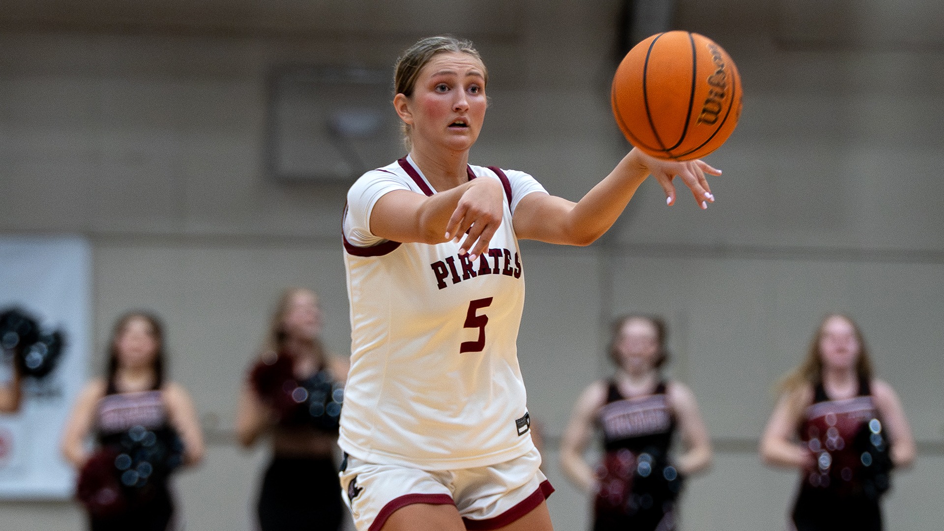 Ava DePew dishes a pass upcourt vs. Willamette 2025-26