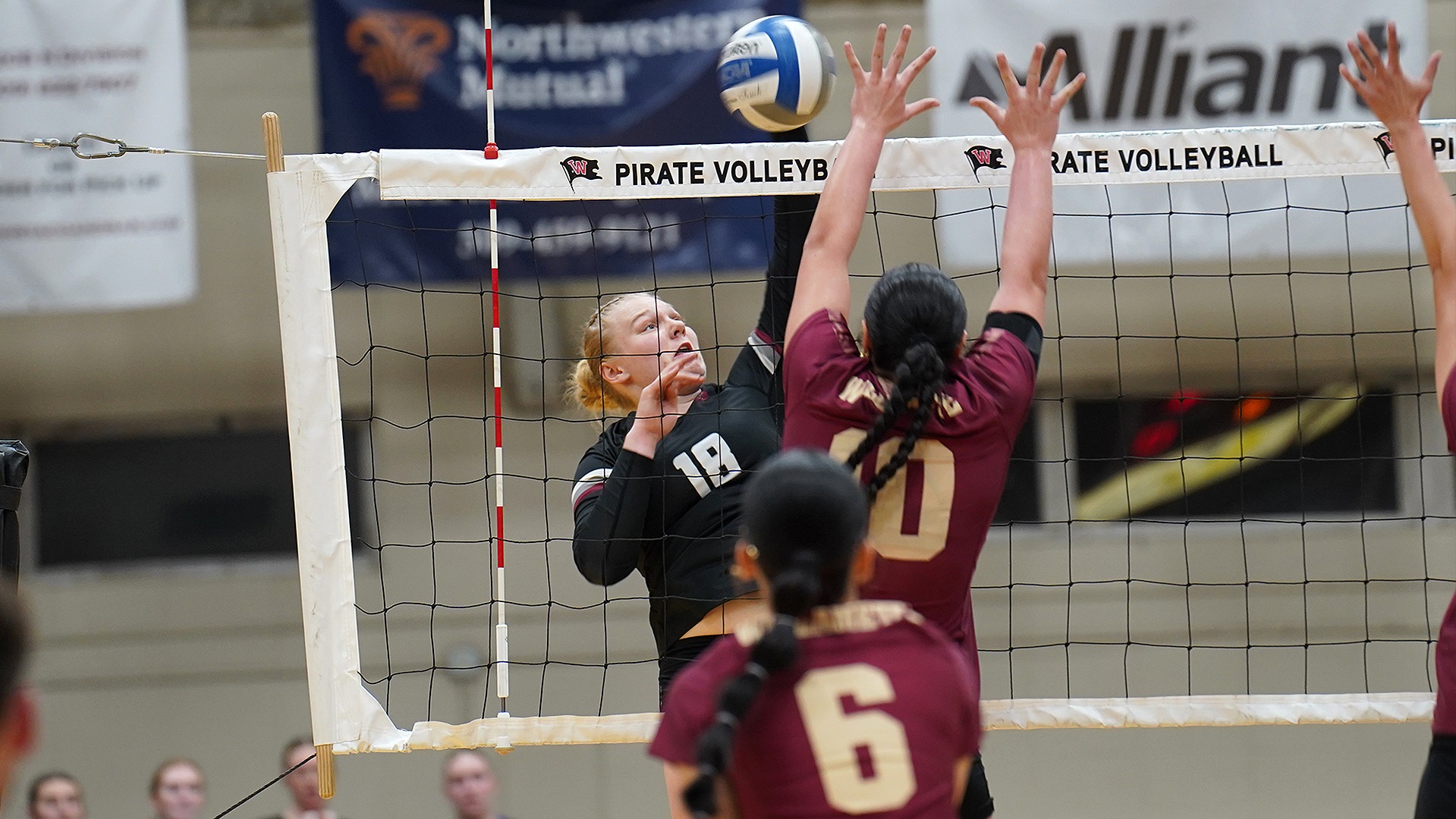 Paige McKenzie raises for an attack vs. Willamette 2026
