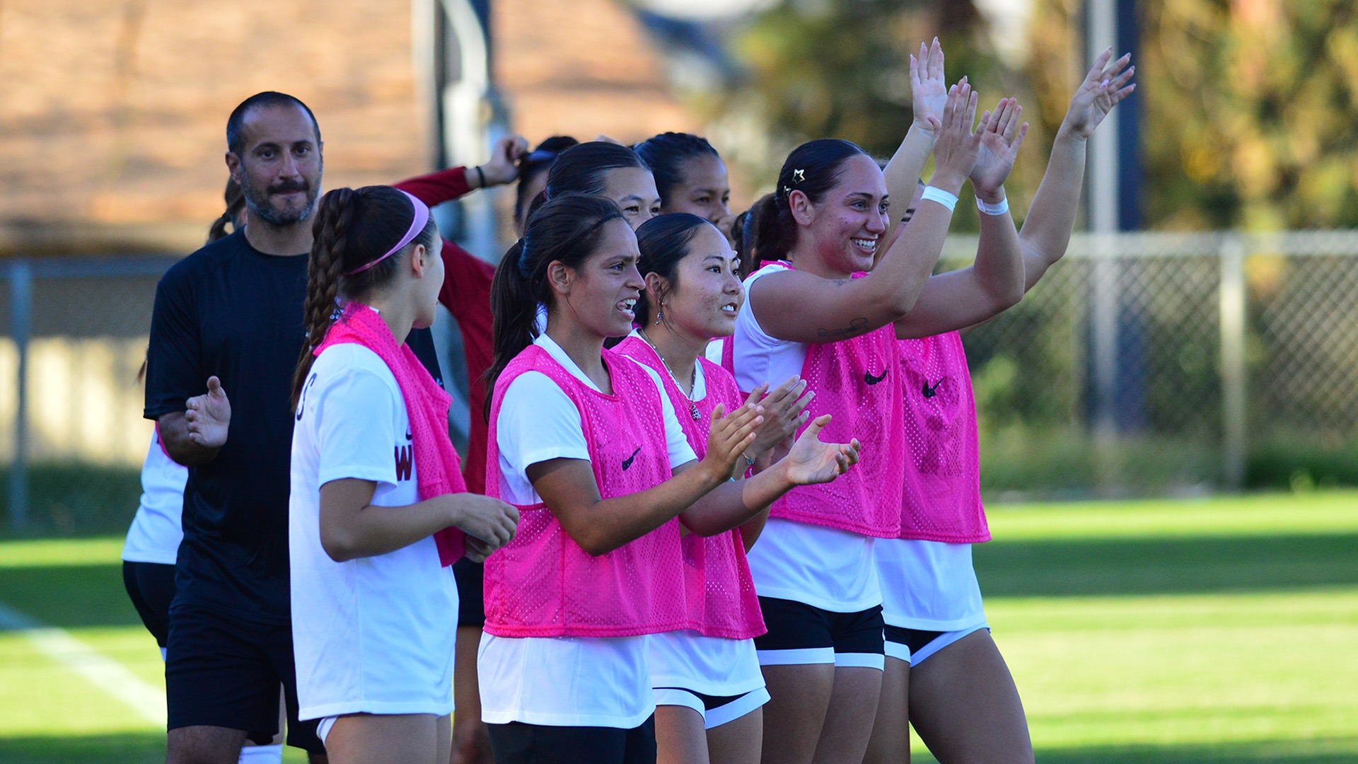 Bench celebrating vs GFU 2026