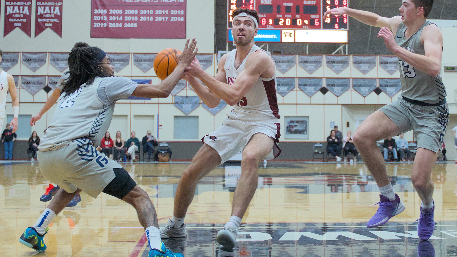 Stephen Behil led Whitworth with 11 first half points vs. George Fox 2025-26