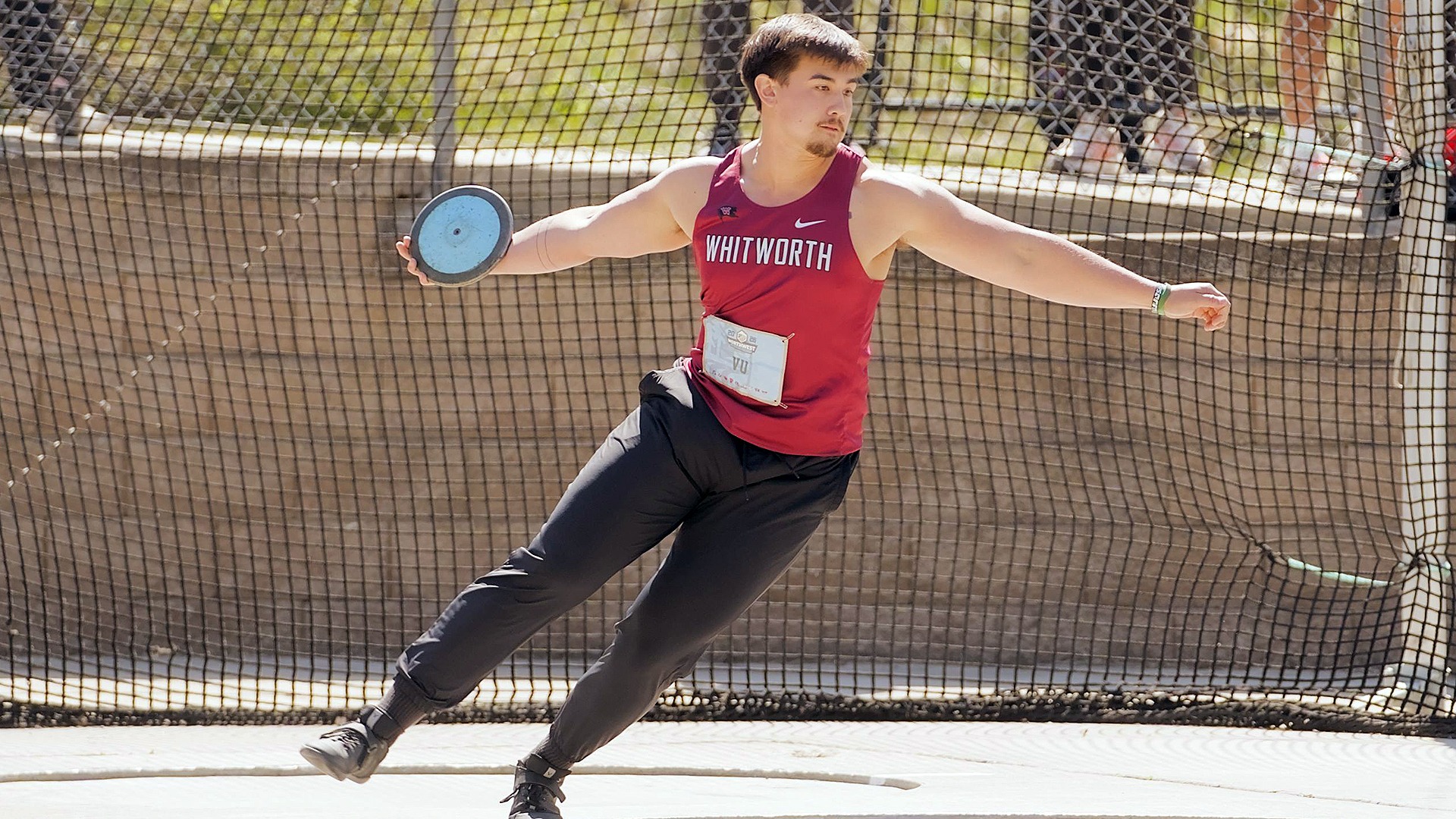 Eddie Vu competes in the discus at NWC Championships 2026