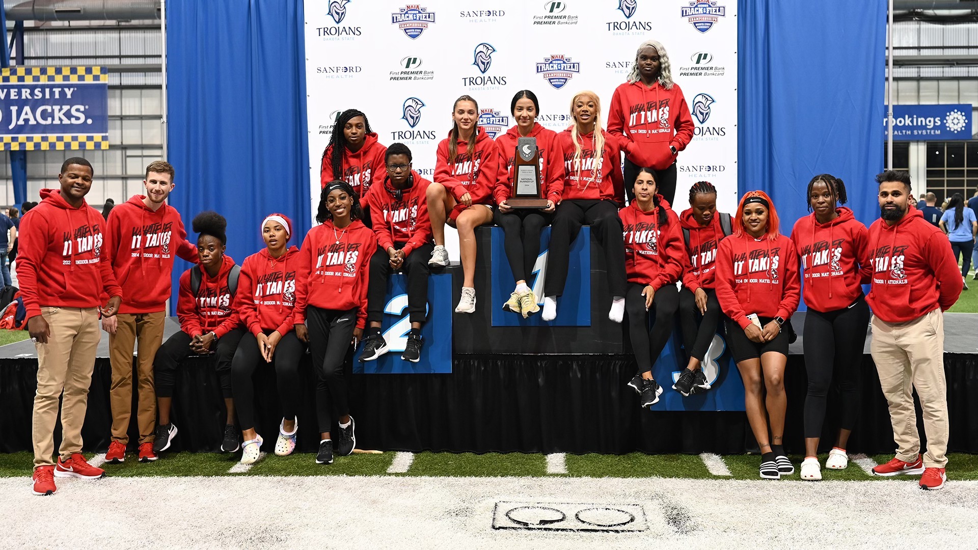 wtrack_naia_indoor_24