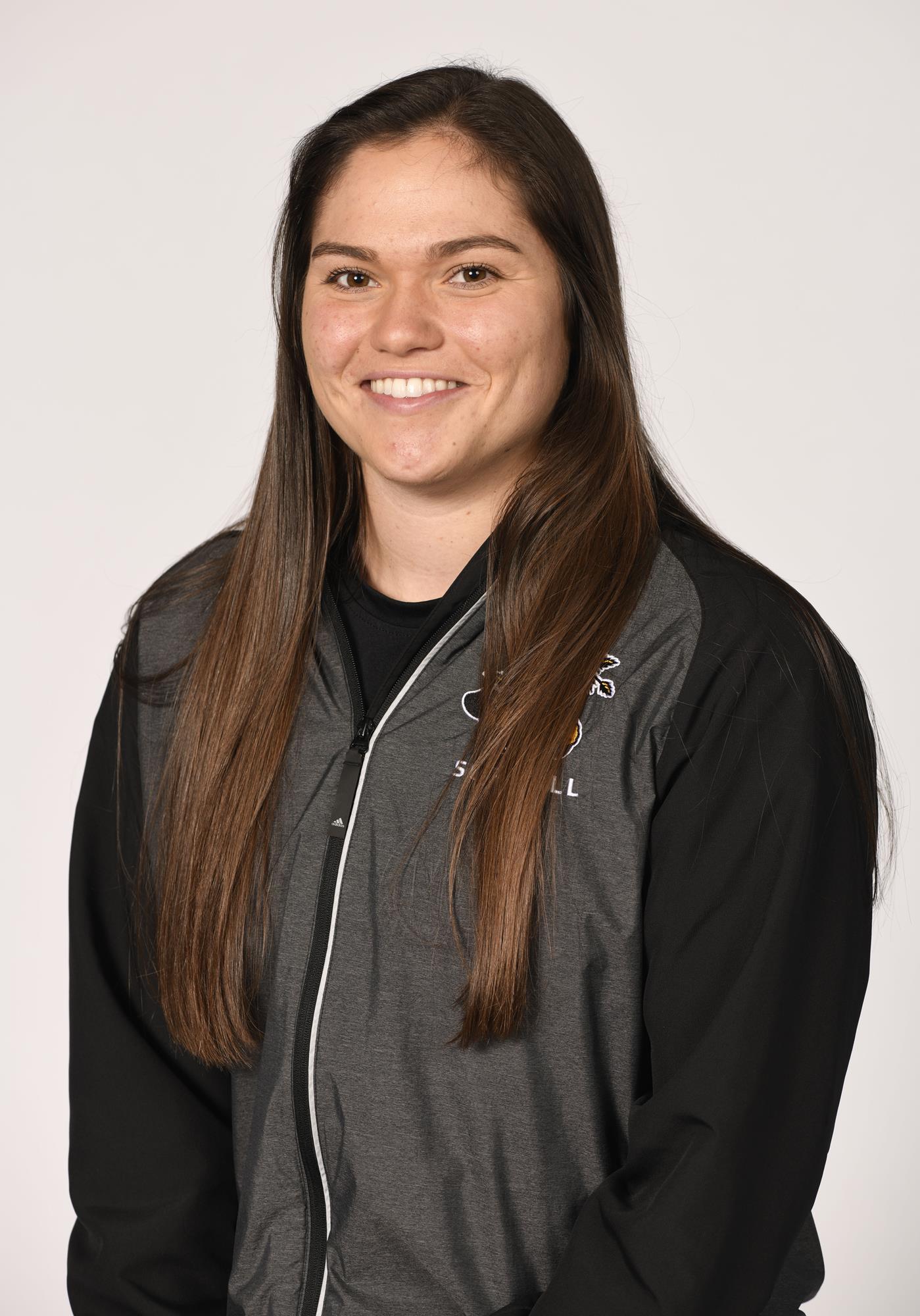 hailey breakwell headshot