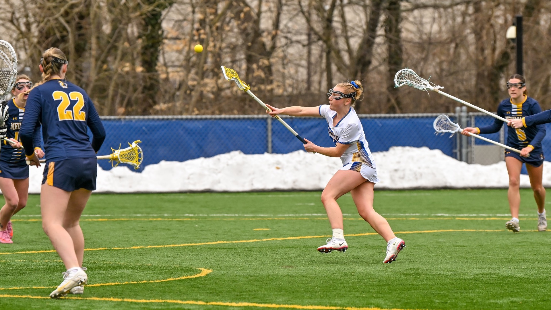 Claire Lynch 2026 vs Neumann