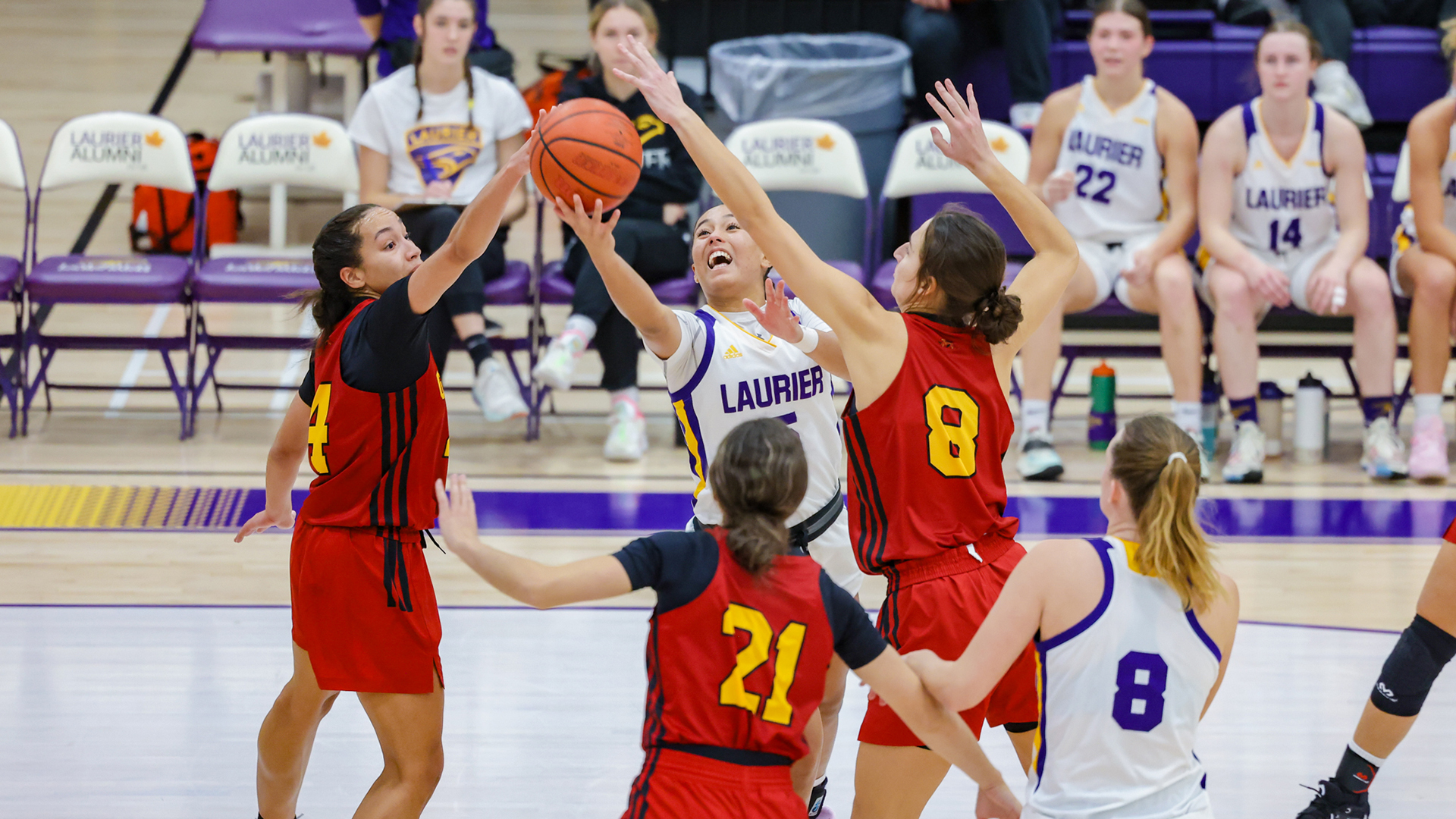 Shooting struggles sink Golden Hawks against 9 Gryphons Laurier