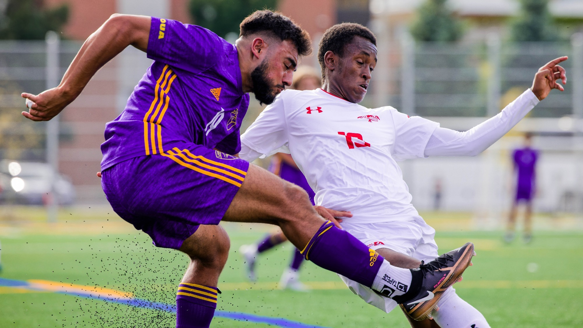 golden-hawks-lock-in-on-second-day-of-weekend-double-header-laurier