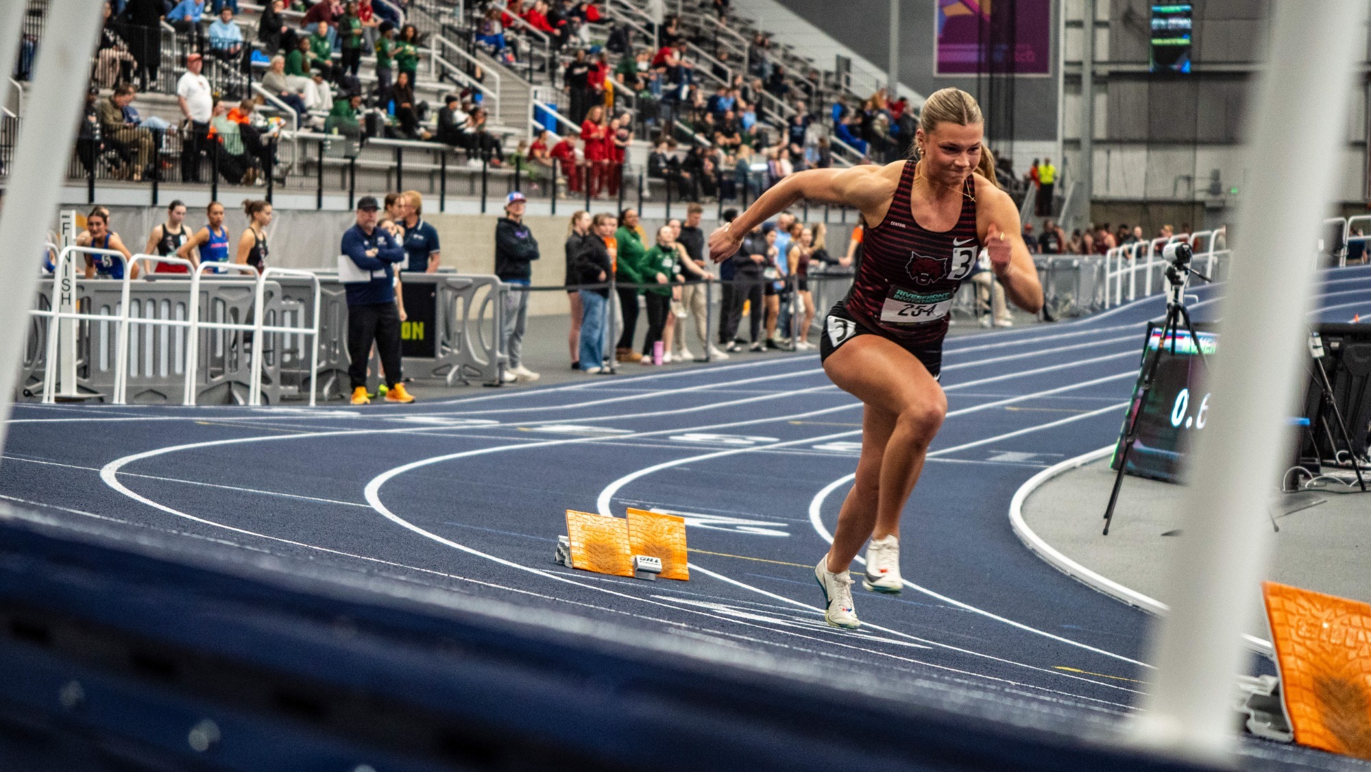 Elise Hopper action shot