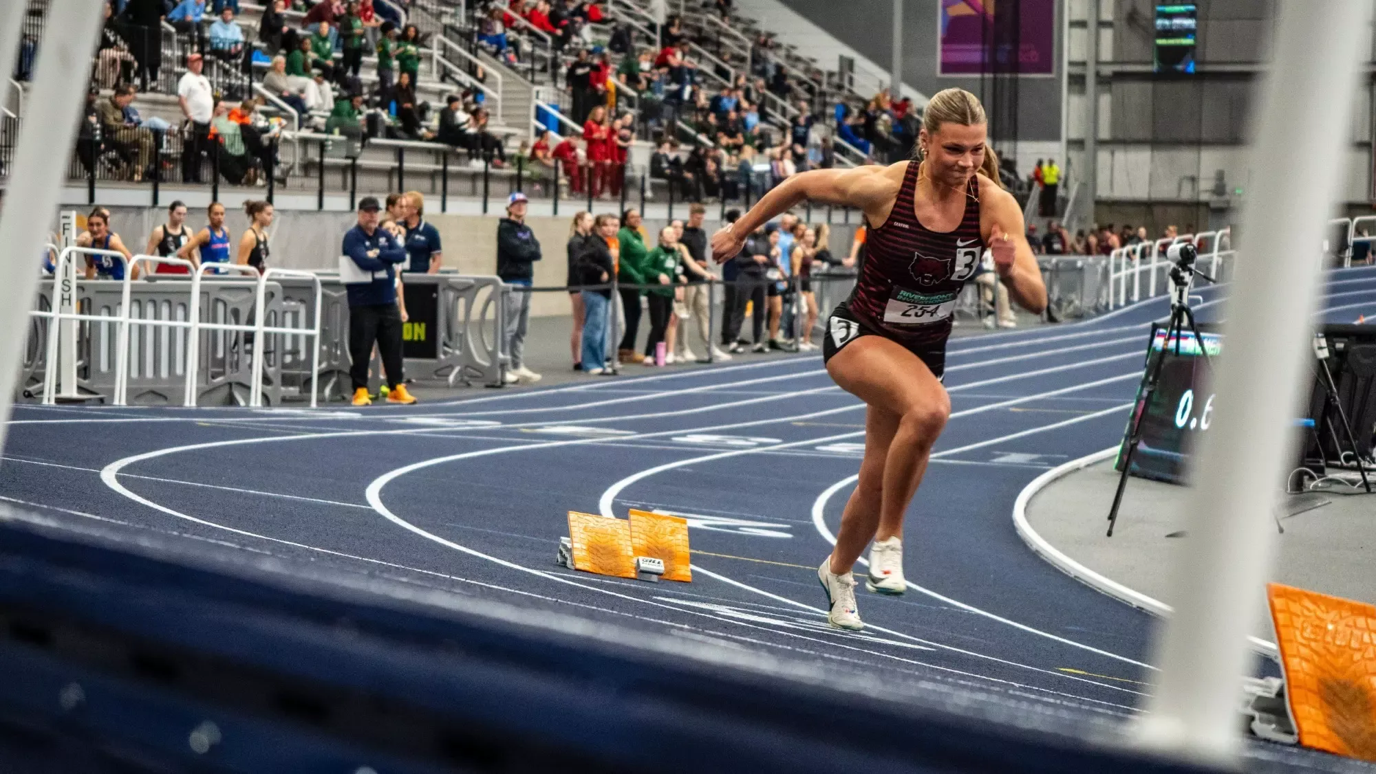 Elise Hopper action shot