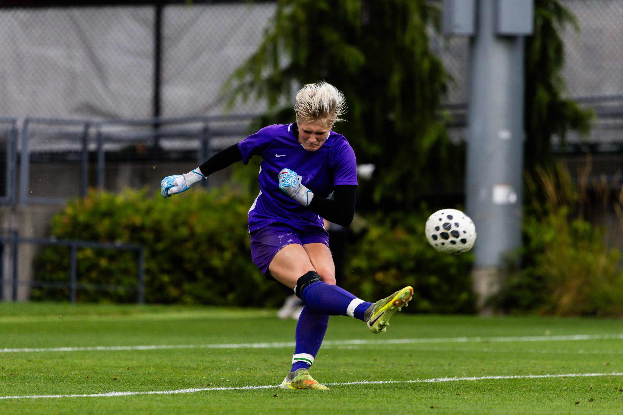 Leighton Menge clearing the ball from the goalie box against Seattle U.