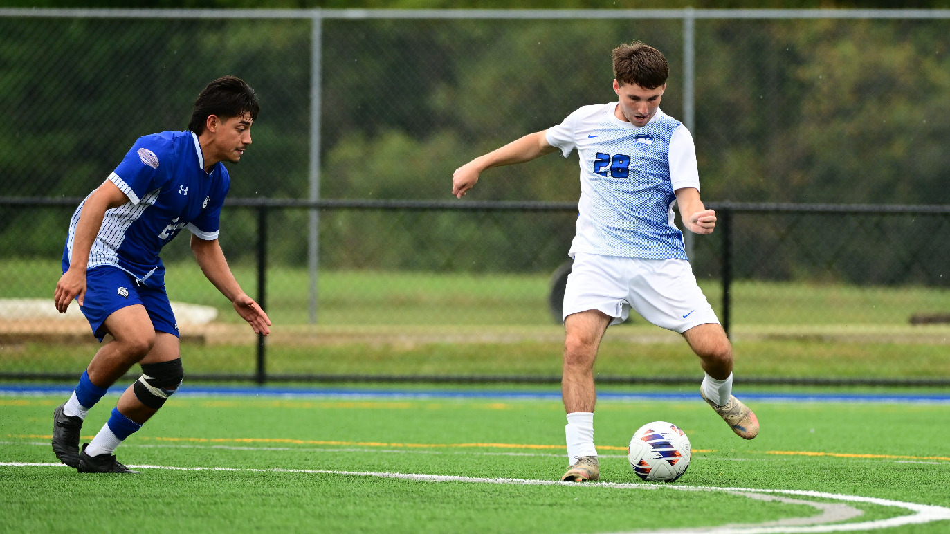 Jordan DeVincent takes a shot