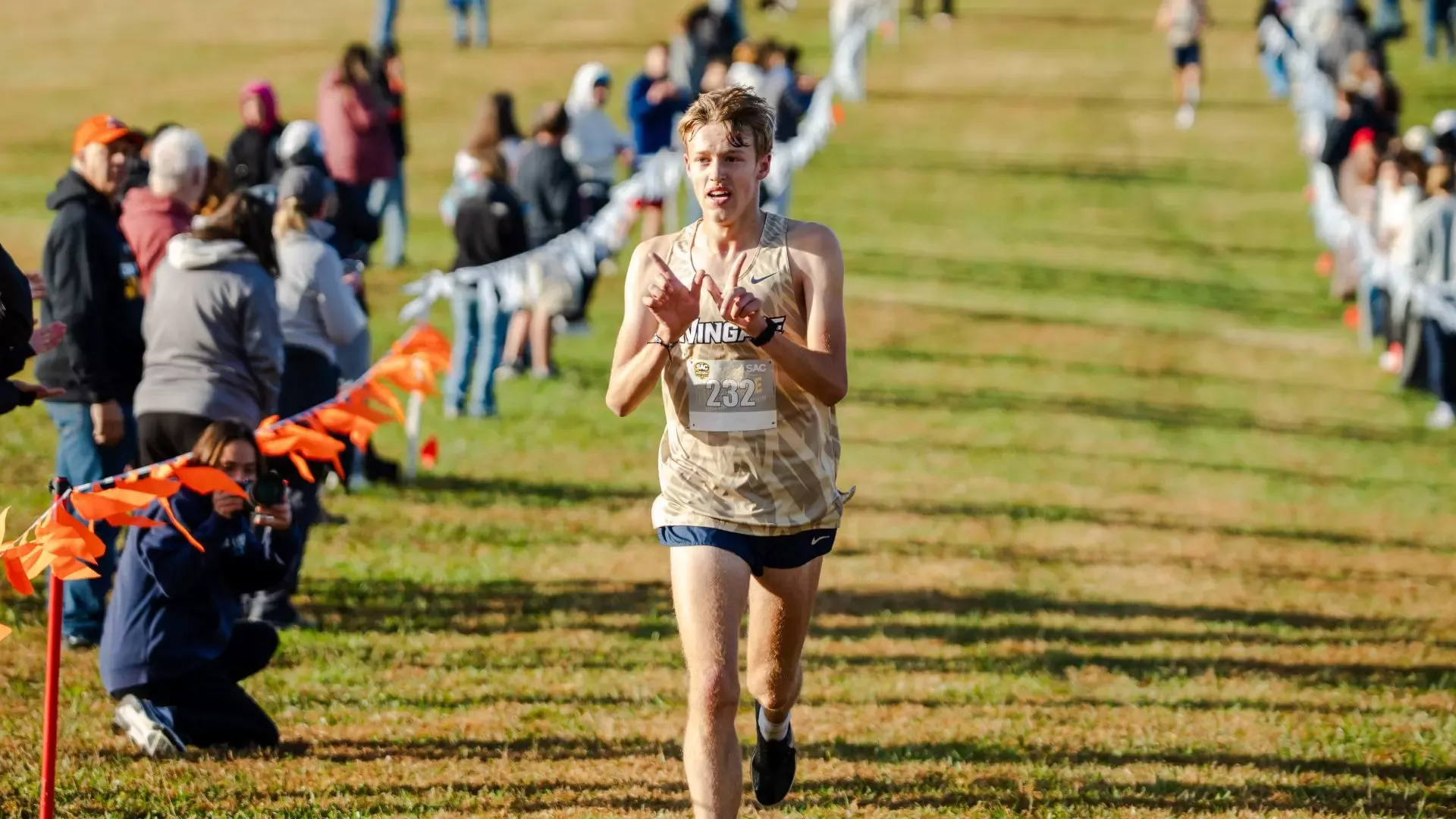 Gilson wins SAC meet