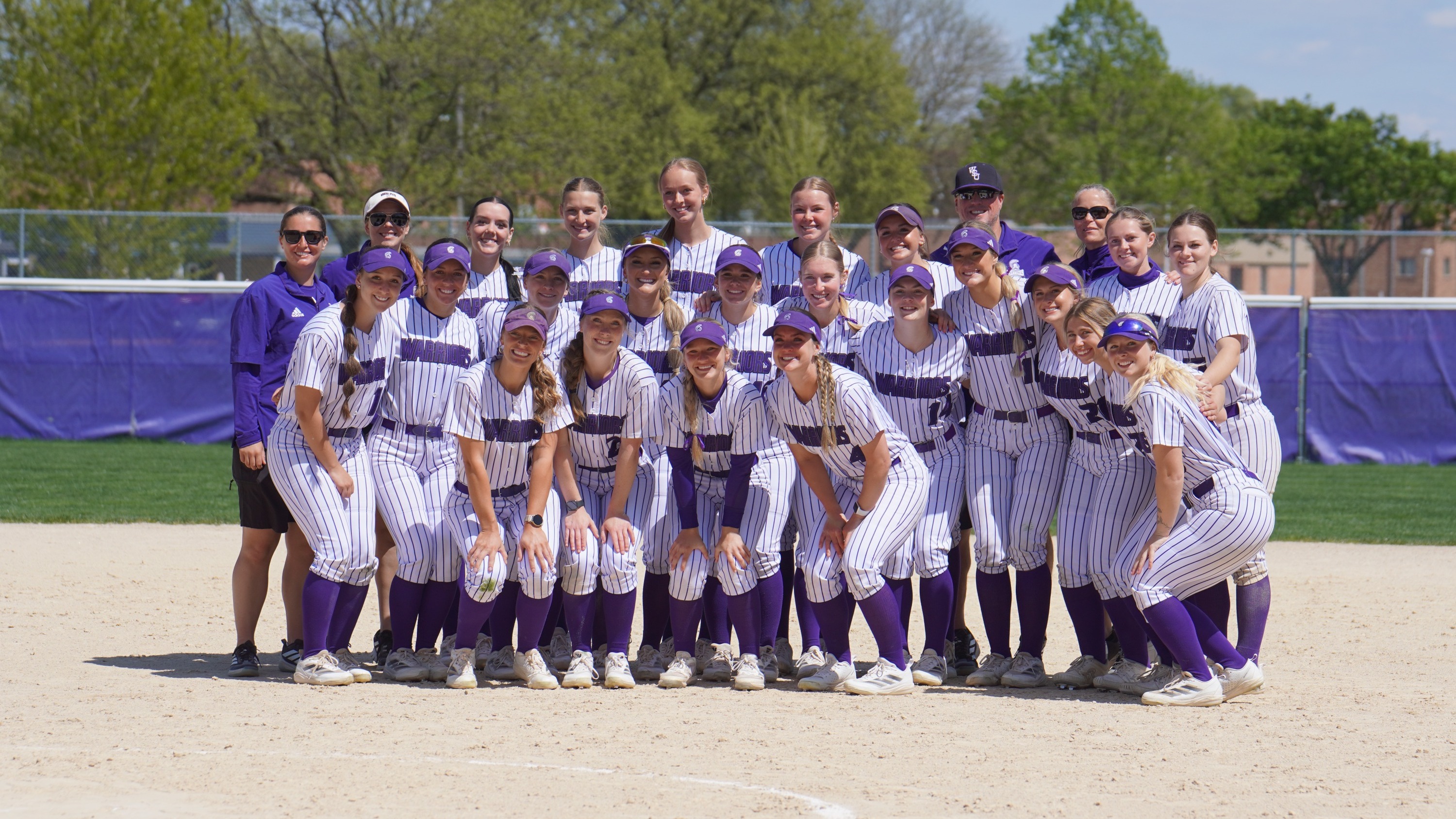WSU Softball Senior Day Team Photo