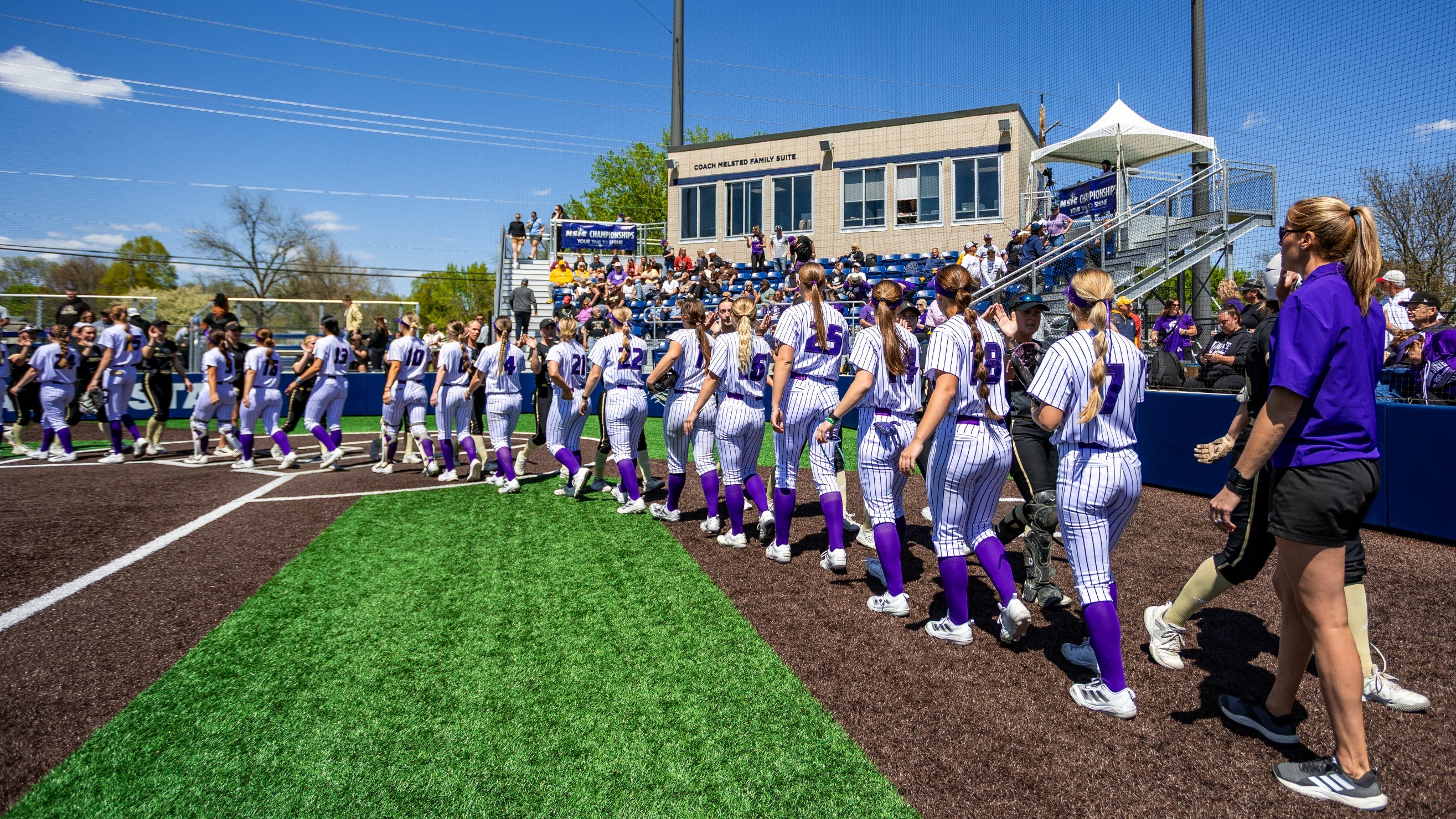 WSU_vs_Augie_nsic_tournament_26_r2_pregame_sb