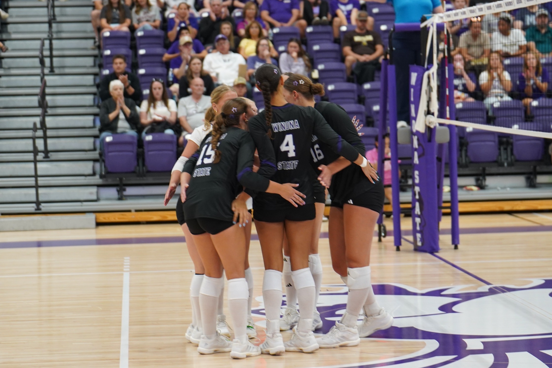 Volleyball_Team