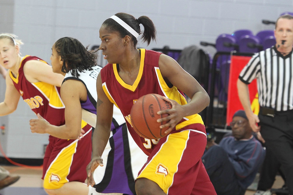Shanice Cole Women's Basketball Winthrop University Athletics