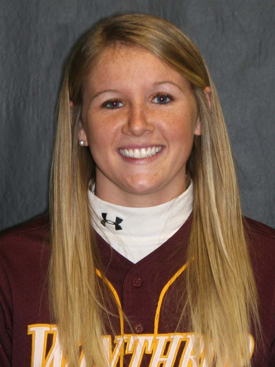 Cari Wooldige Senior Year Head Shot