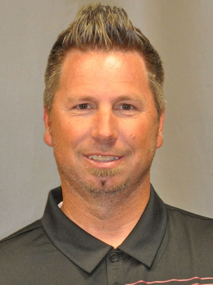 Assistant Men's Golf Coach Brent Reneau