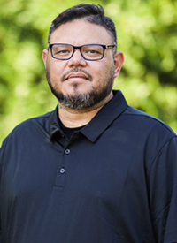 Pono Yin Headshot_2022