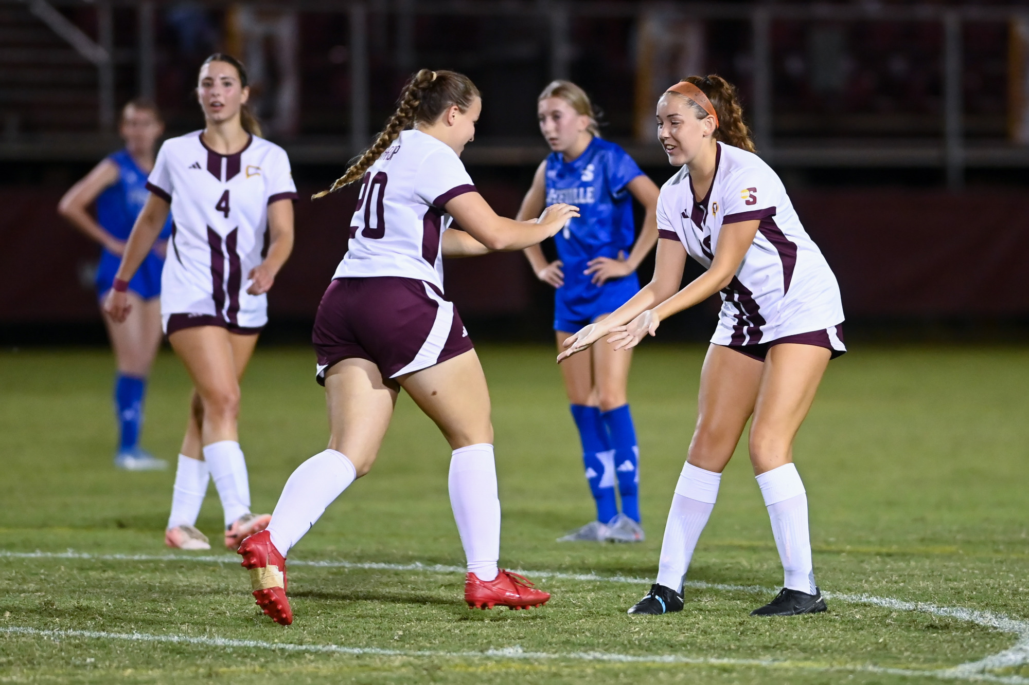 Lindsay Sheets and Reagan Goodwyn