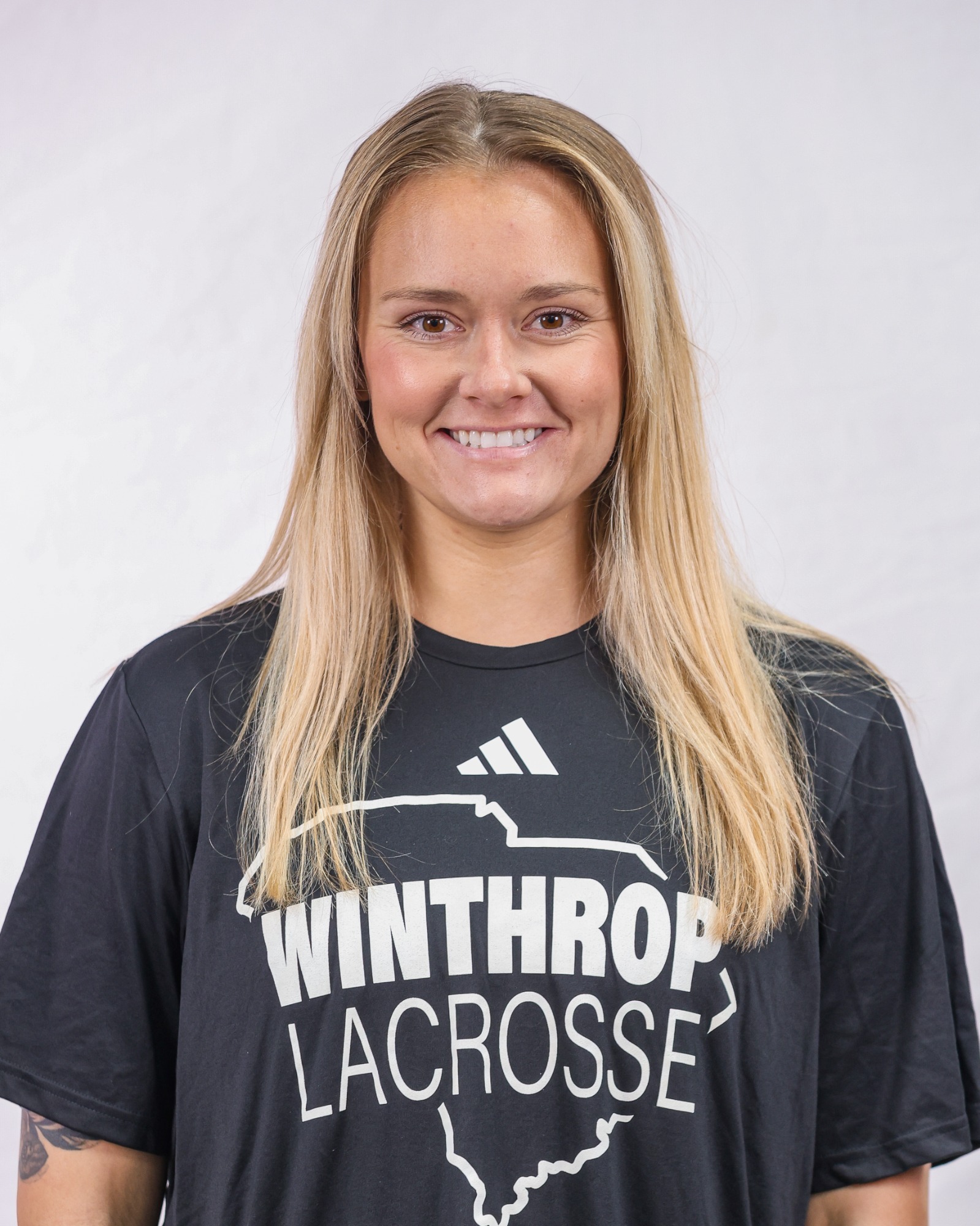 Cassidy Michetti Headshot