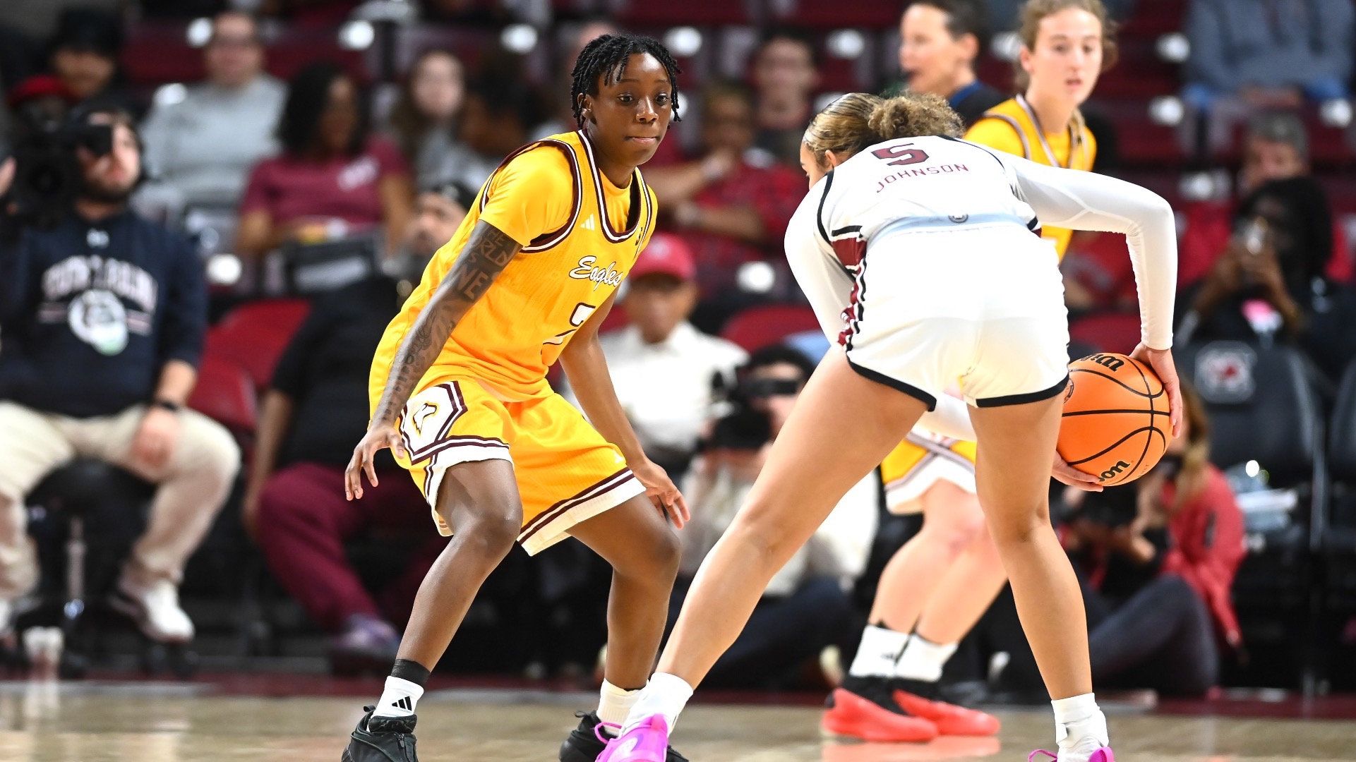Winthrop takes on South Carolina in non-conference women’s basketball action at the Colonial Life Arena on Wednesday, November 19, 2025 in Columbia, South Carolina. Credit - Tim Cowie/Tim Cowie Photography @tjcowie