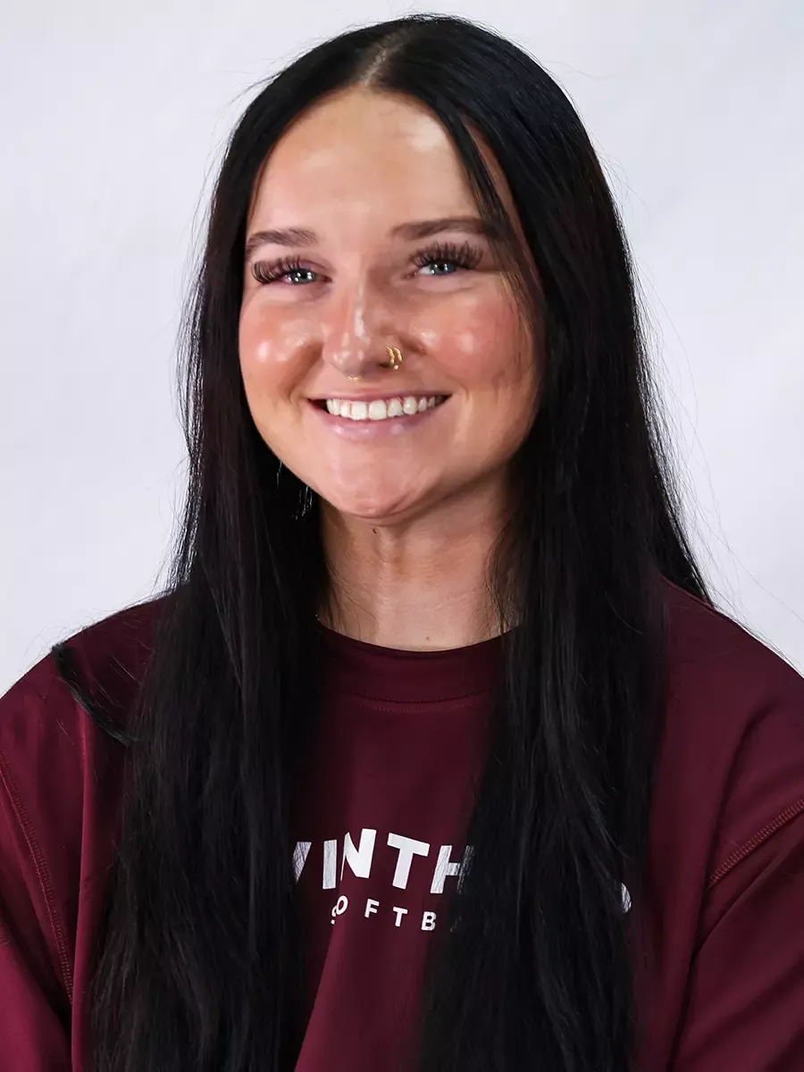 Assistant Softball Coach Peyton Darnell