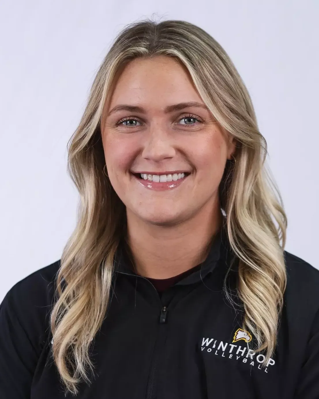 Shannon Kasprak - Headshot
